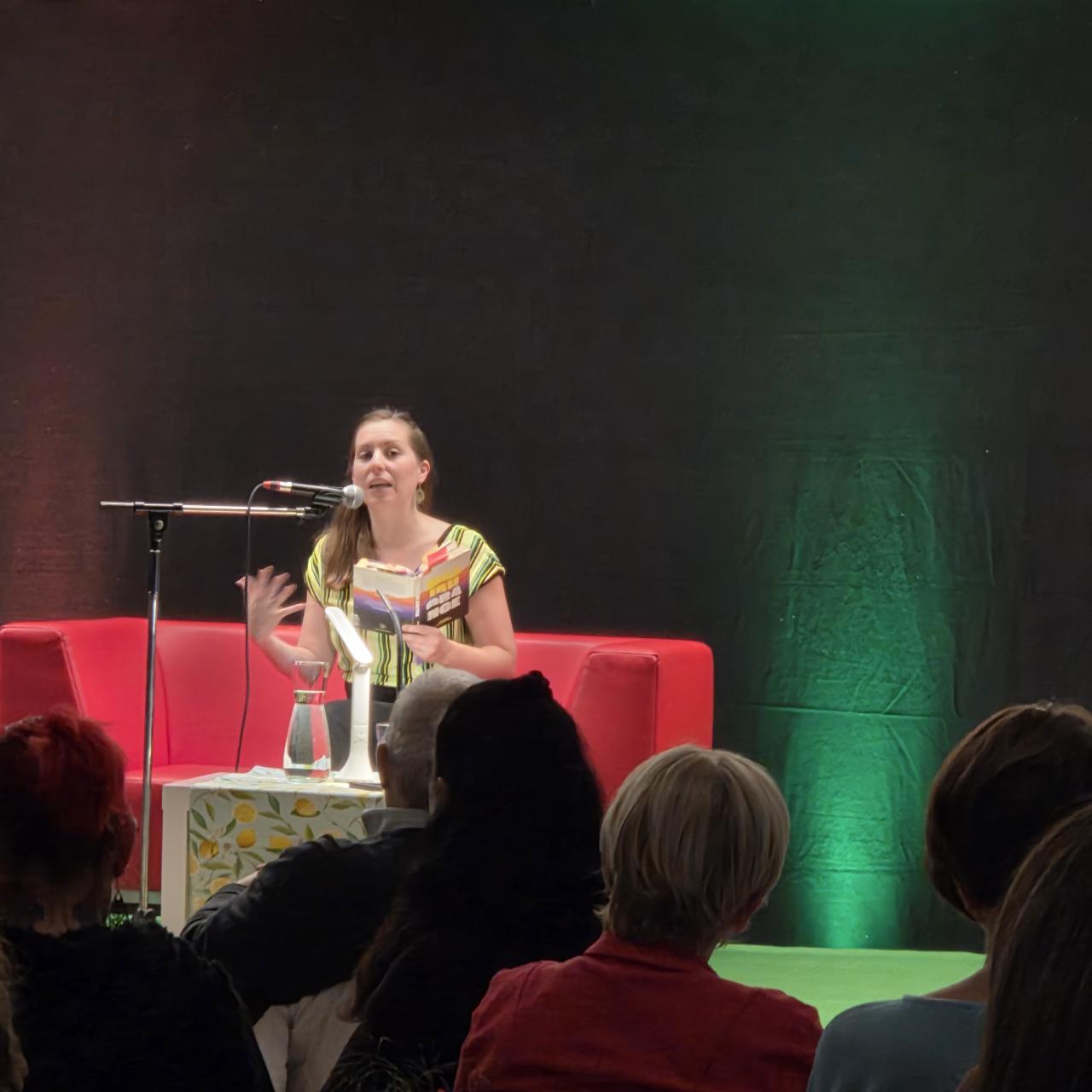 Foto Lesung Ulrike Haidacher