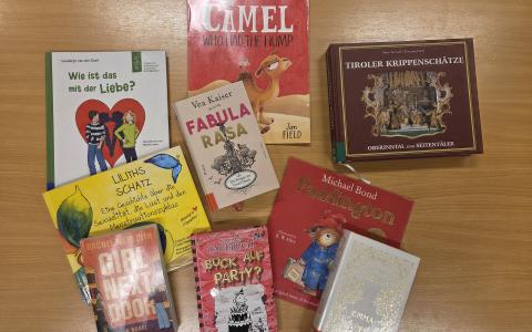 Foto neue Bücher Dezember 2025